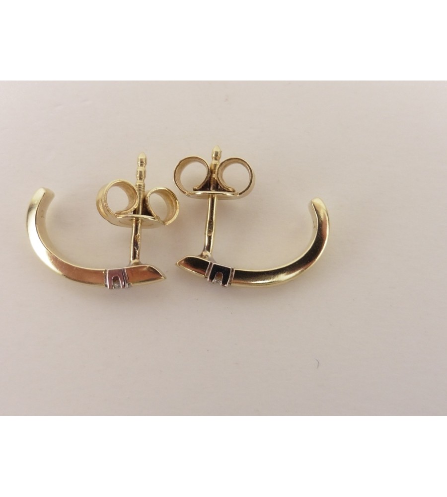 Gouden Diamonde half creolen met briljant