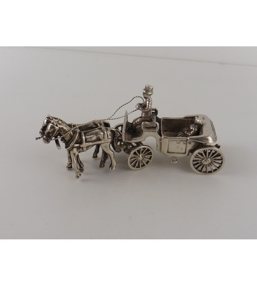 Zilveren miniatuur Koets met 2 paarden Zilveren miniatuur Koets met 2 paarden