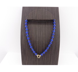 Lapis Lazuli collier met gouden slot en bolletjes Lapis Lazuli collier met gouden slot en bolletjes