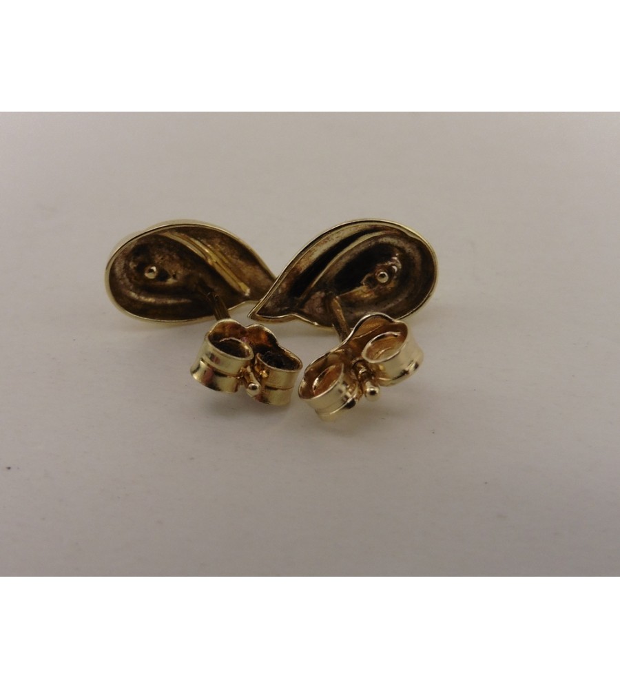 Gouden oorknopjes met zirkonia