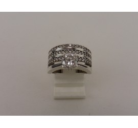 Zilveren damesring met zirkonia