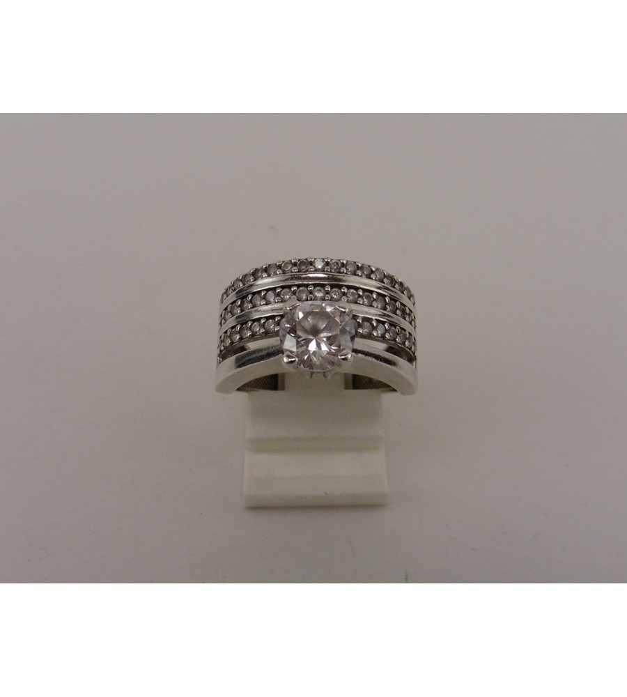 Zilveren damesring met zirkonia