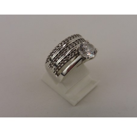 Zilveren damesring met zirkonia