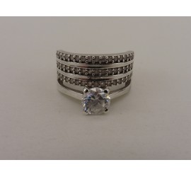 Zilveren damesring met zirkonia
