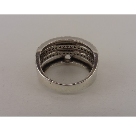 Zilveren damesring met zirkonia