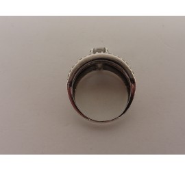 Zilveren damesring met zirkonia