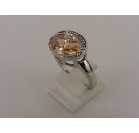 Zilveren damesring met zirkonia