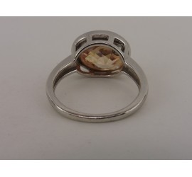 Zilveren damesring met zirkonia