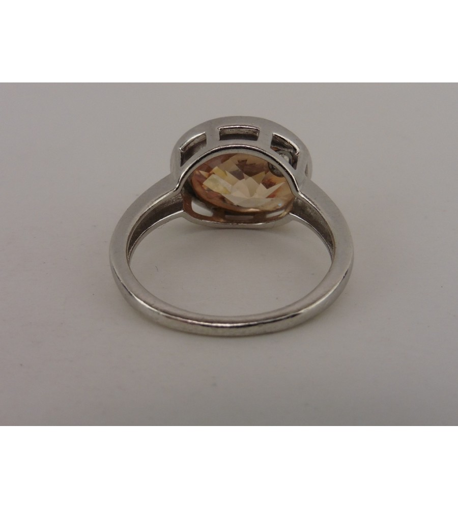 Zilveren damesring met zirkonia