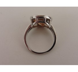 Zilveren damesring met zirkonia