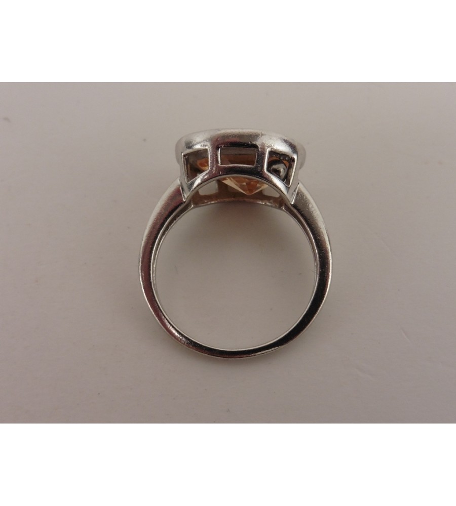 Zilveren damesring met zirkonia