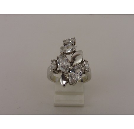 Zilveren damesring met zirkonia