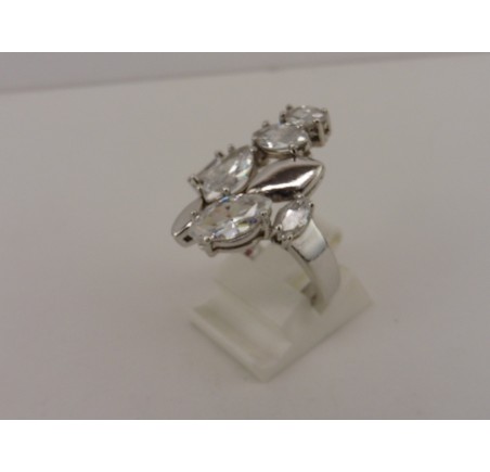 Zilveren damesring met zirkonia