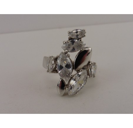 Zilveren damesring met zirkonia