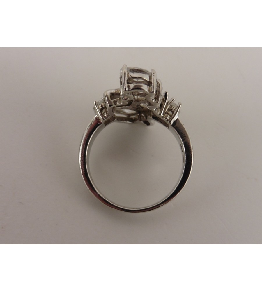 Zilveren damesring met zirkonia