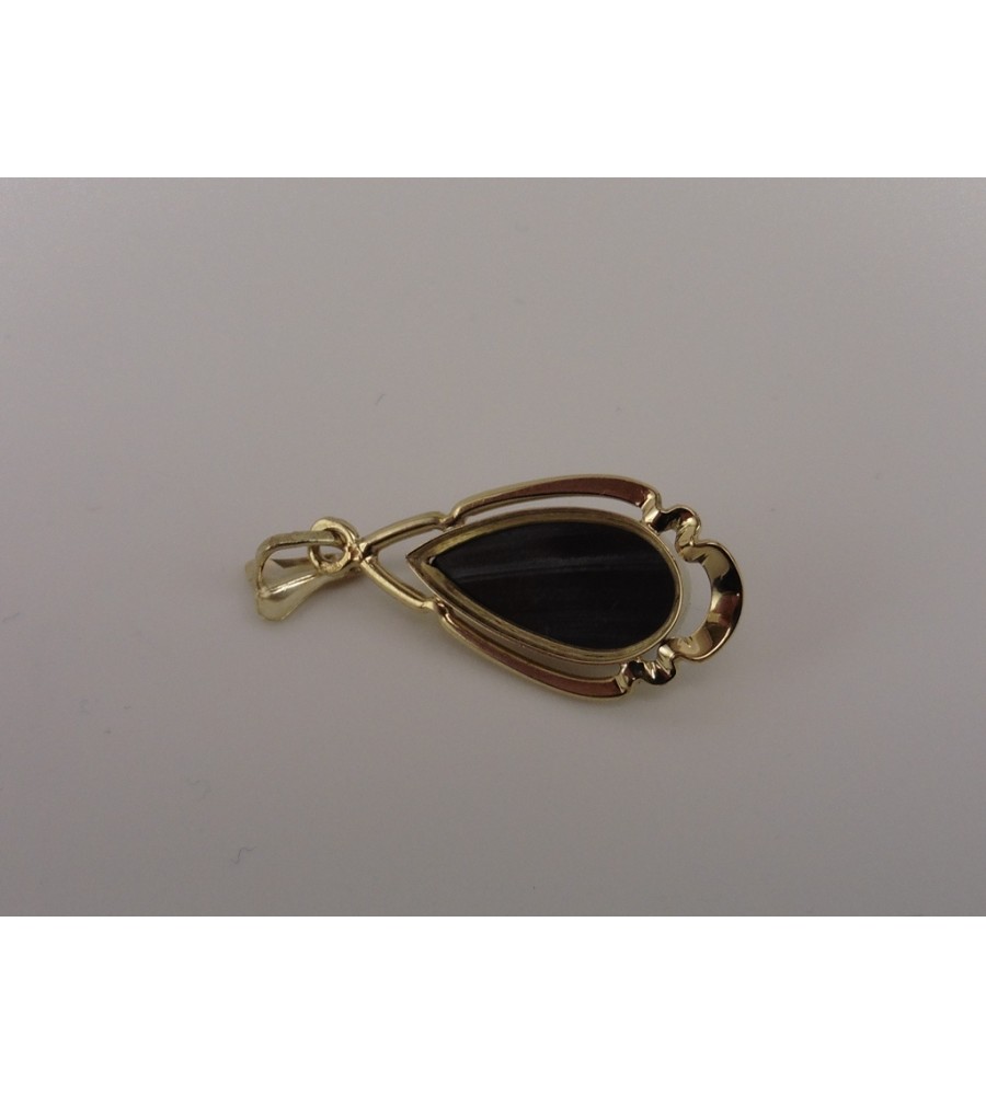 Gouden hanger met hematiet