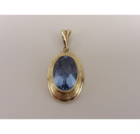 Gouden hanger met aquamarijn