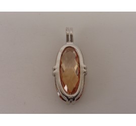 Zilveren hanger met zirkonia