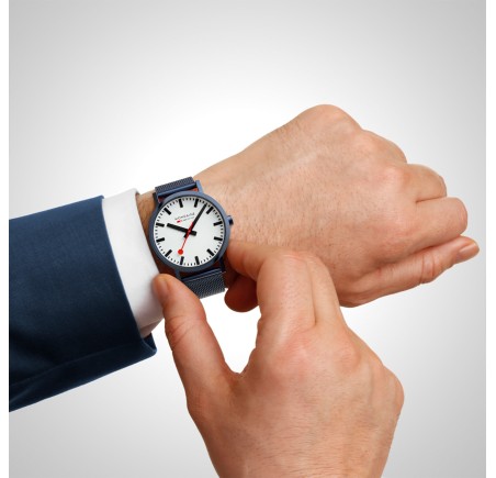 Mondaine Classic A660.30360.1BSBM