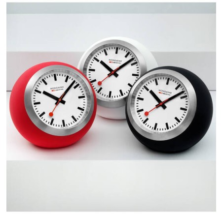 Mondaine bureauklokje rood M660.30335.16SBP