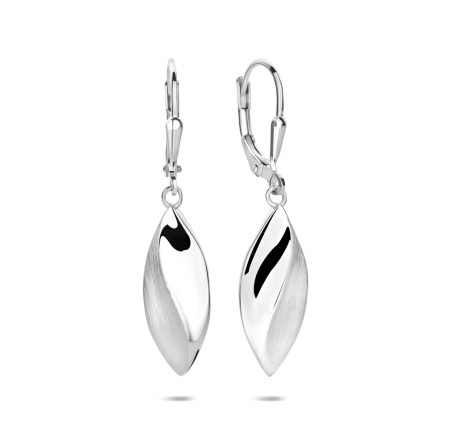 Zilveren oorhangers mat/poli   13.41869