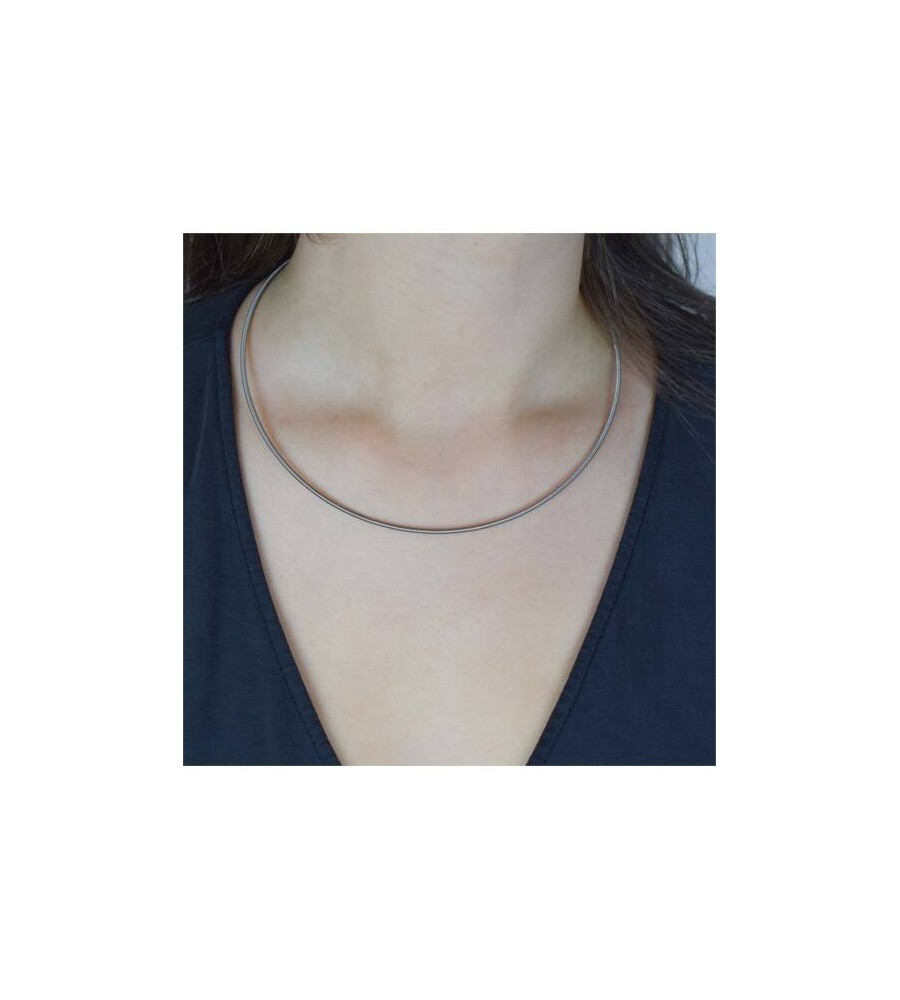 Boccia titanium collier