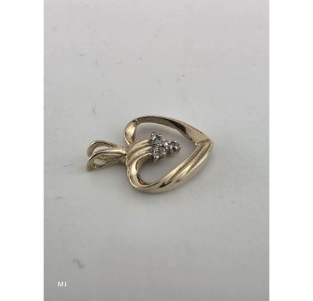Gouden hanger hartje met diamant
