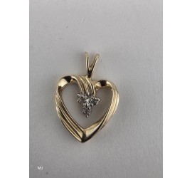 Gouden hanger hartje met diamant