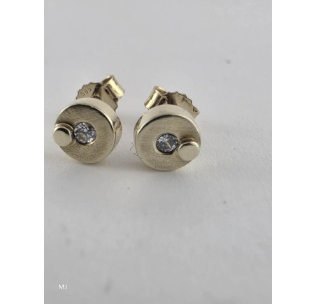 Gouden oorknopjes met zirkonia