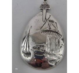Zilveren geboortelepel "Haagse Ooievaar"