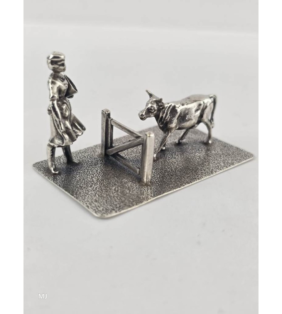 Zilveren miniatuur Boerin met koe