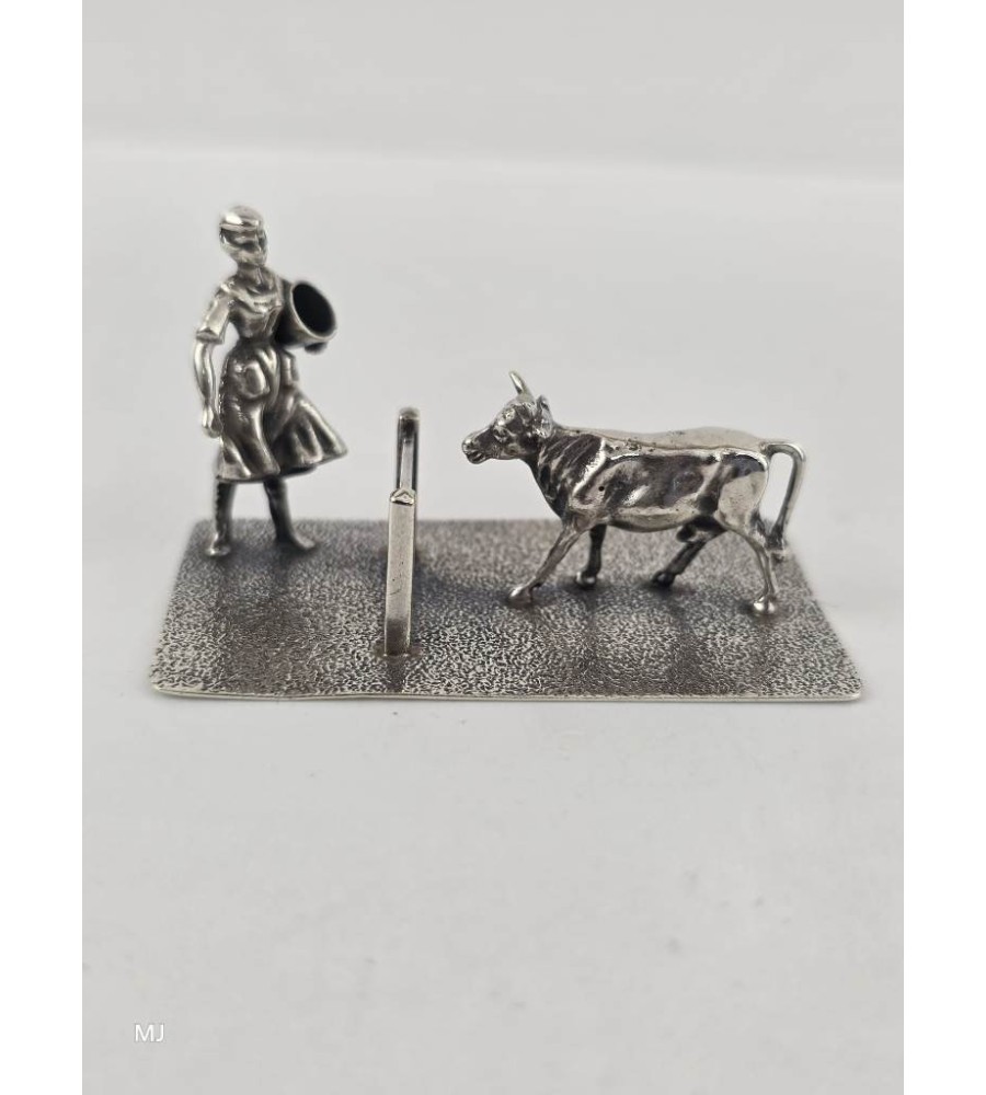Zilveren miniatuur Boerin met koe