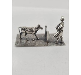 Zilveren miniatuur Boerin met koe