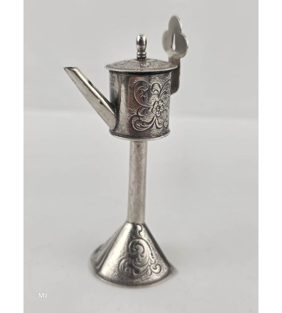 Zilveren miniatuur Olielamp