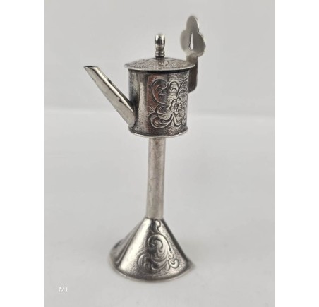 Zilveren miniatuur Olielamp
