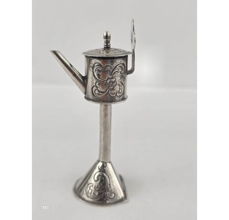 Zilveren miniatuur Olielamp