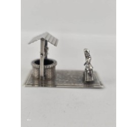 Zilveren miniatuur Vrouw bij waterput