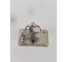 Zilveren miniatuur Straatmuzikant