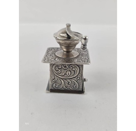 Zilveren miniatuur Koffiemolen