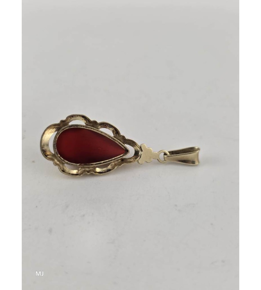 Gouden hanger carneool
