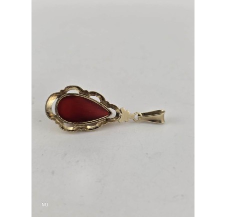 Gouden hanger carneool