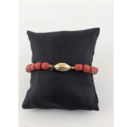 Bloedkoralen armband met gouden slot