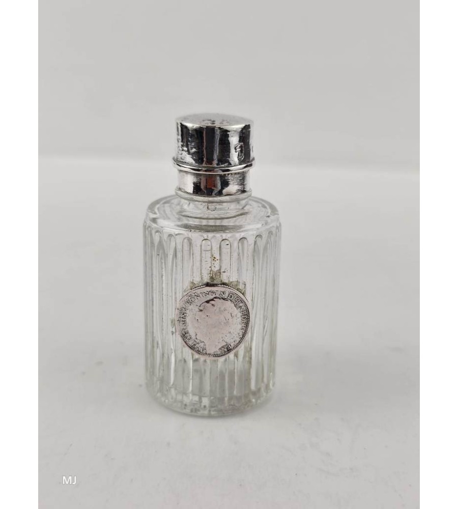 Parfumflesje met zilveren dop