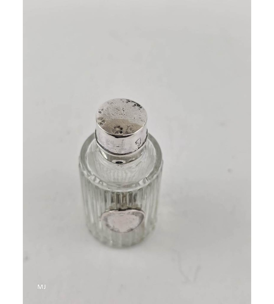 Parfumflesje met zilveren dop