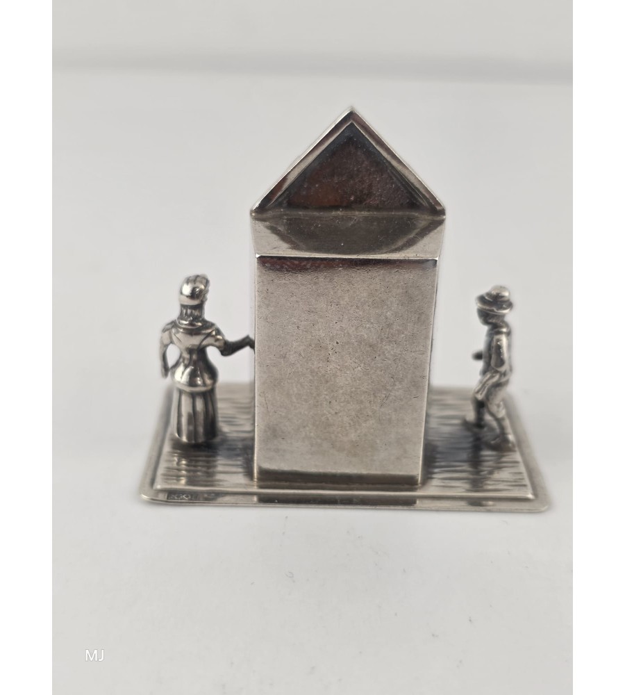 Zilveren miniatuur Poppenkast
