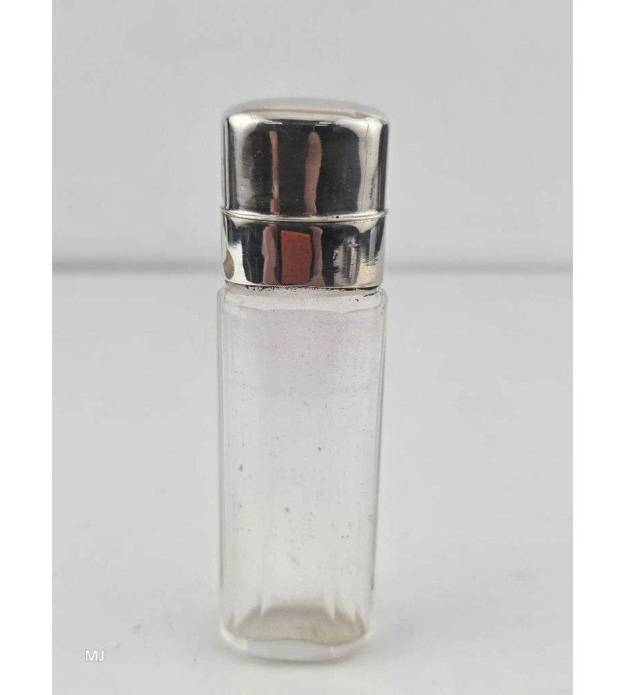 Parfumflesje met zilveren dop