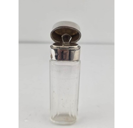 Parfumflesje met zilveren dop