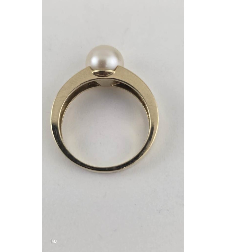 Gouden damesring met parel en zirkonia