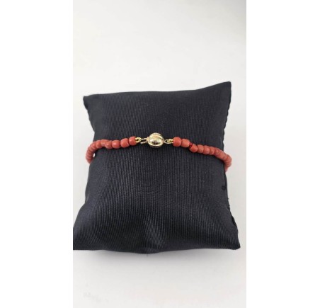 Bloedkoralen armband met gouden slot