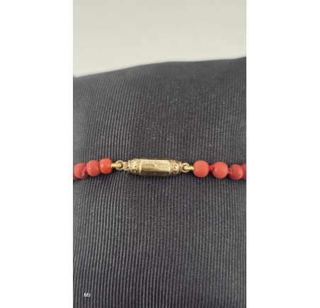 Bloedkoralen armband met gouden slot